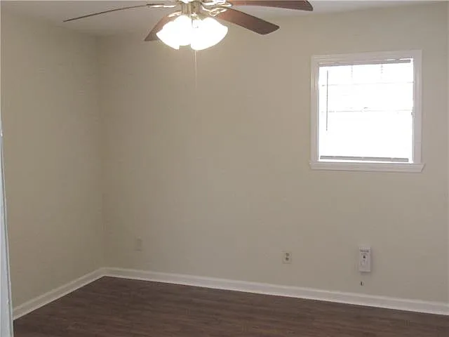 129 Fountain Dr — Photo 4