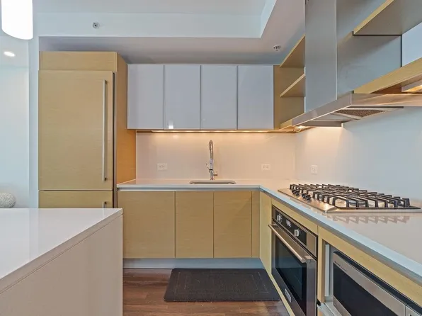 77 Hudson Street image 8 of 33