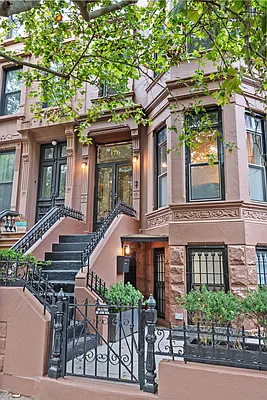 Sold by Compass | media 15