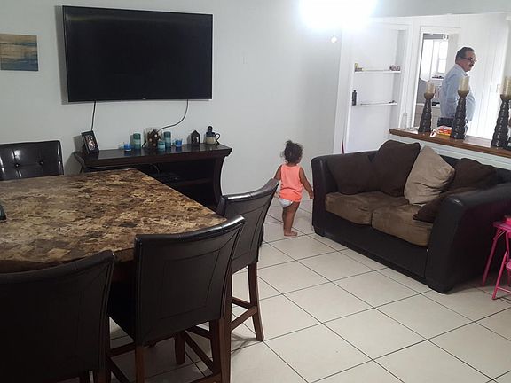 LIv Room