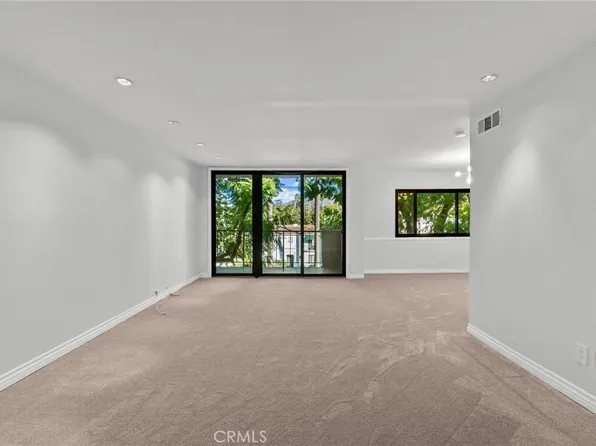 330 W State St #316, Pasadena, CA 91105