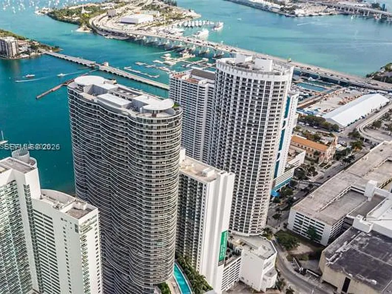 1750 N Bayshore Dr #2401 — Photo 47
