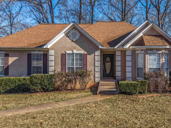 160 Lakemont Dr, Lagrange, GA 30240