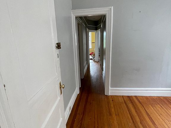 2nd image of 132 E 235th St #A2