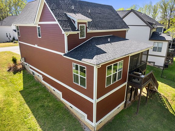 2nd image of 384 Evans Dr