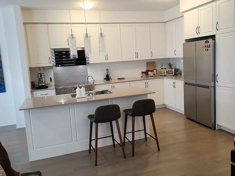 292 Bergamot Ave — Photo 11