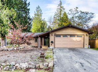 924 N 198th St, Shoreline, WA 98133