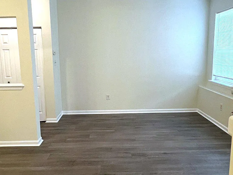 604 Moonglow Rd #102 — Photo 8