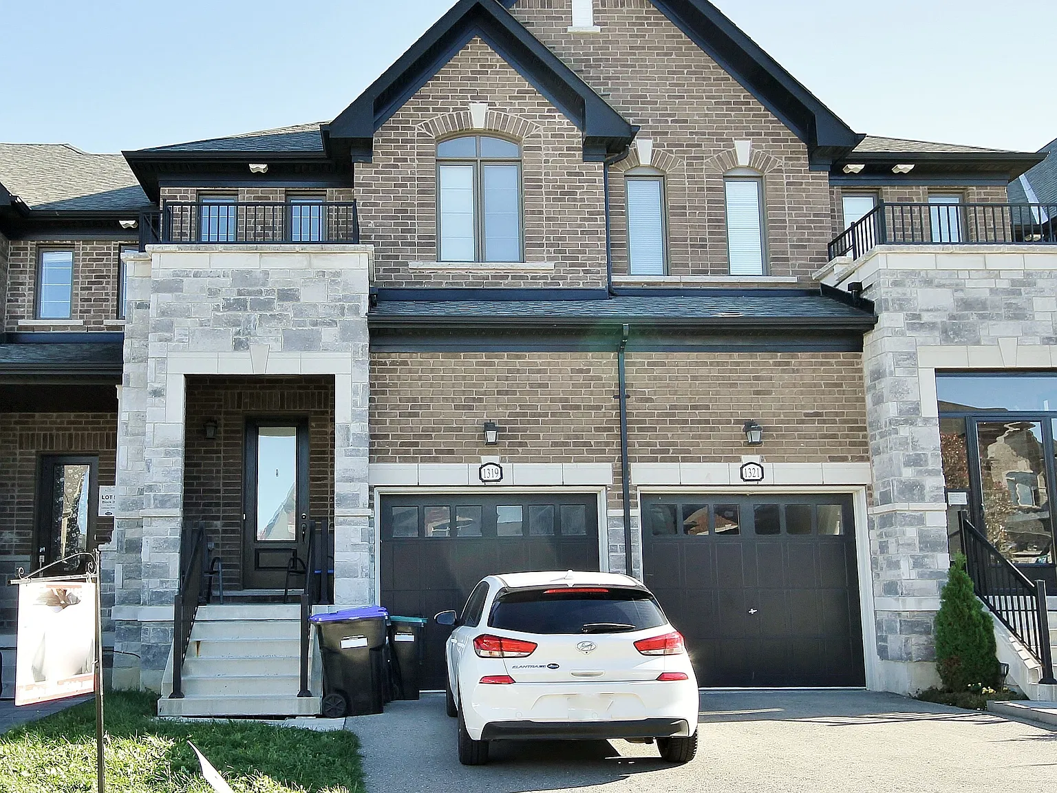 3 bed, $2,700 — Photo 1