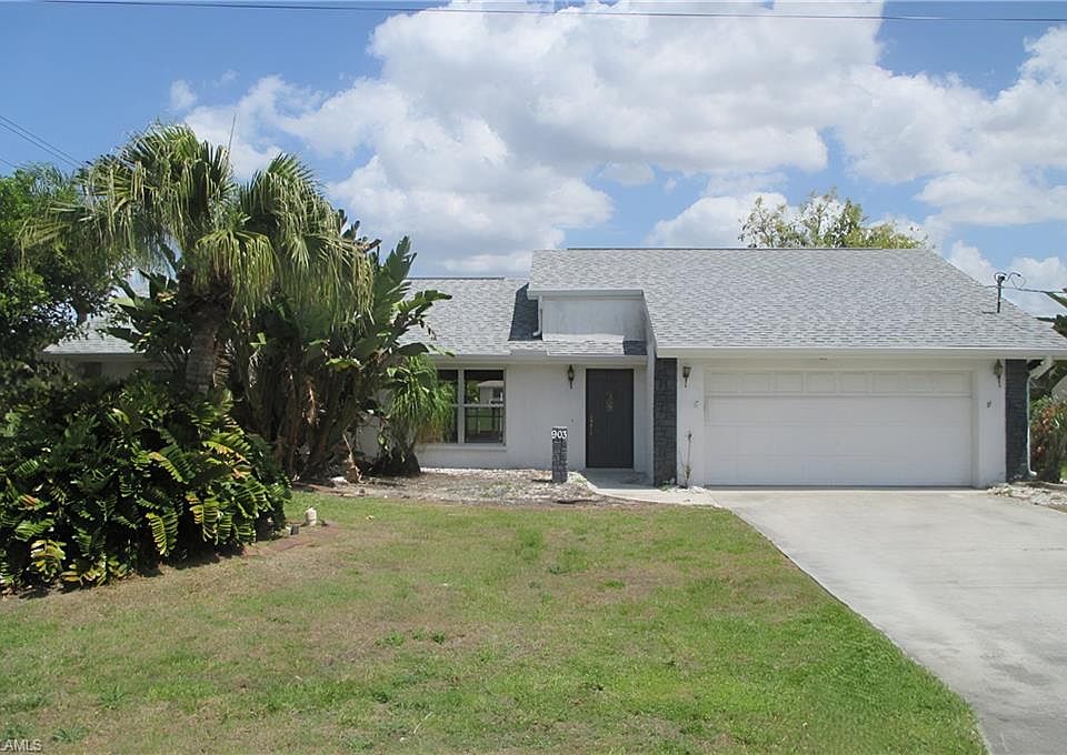 1st image of 903 SE 20th CT