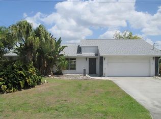 903 SE 20th Ct, Cape Coral, FL 33990
