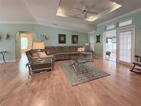 4th image of 194 S Port Royal Ln