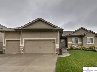 20178 B St, Omaha, NE 68130