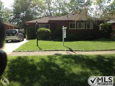 front of house.JPG,front of hous