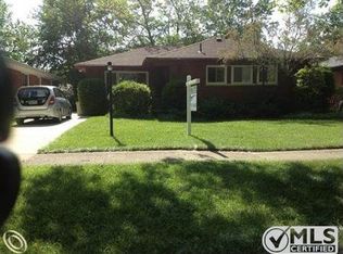 21611 Cloverlawn Ave, Oak Park, MI 48237