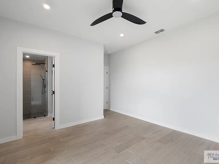 6217 Mackenna Dr — Photo 12