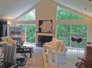 6500 Pleasant Lake Ct #1, West Bloomfield, MI 48322