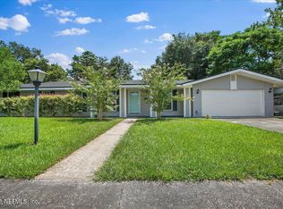 1213 Montego Rd E, Jacksonville, FL 32216