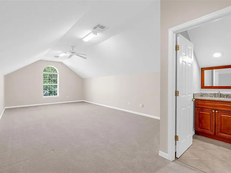 3865 Winding Lake Cir — Photo 26