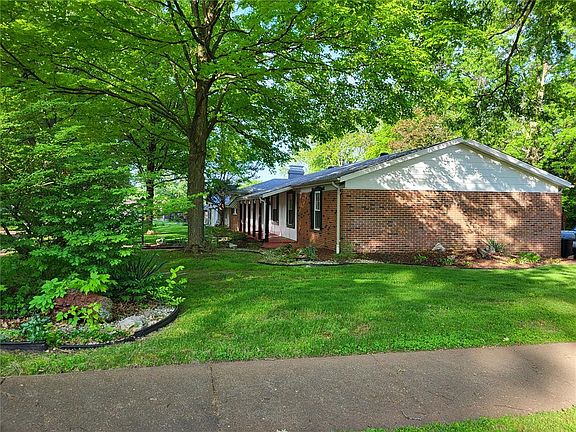 3rd image of 12837 Merribrook Dr