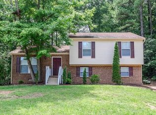 1161 Villa Green Ct, Raleigh, NC 27612