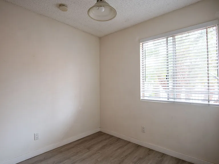 3509-15 Herman Ave — Photo 4