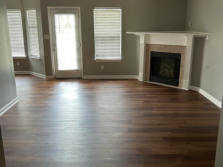 9067 William Paul Dr — Photo 2