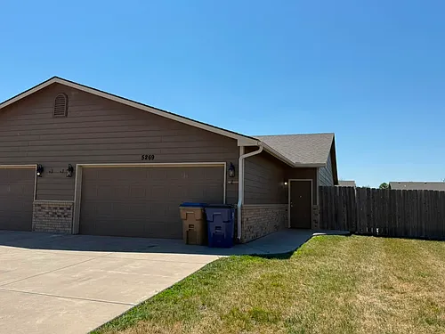 5269 N Cypress Cir Photo 1