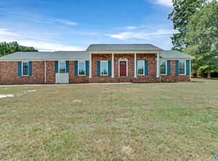 809 Steenson Private Dr, Decatur, AL 35603