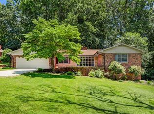 615 Cardinal Dr, Lexington, NC 27292