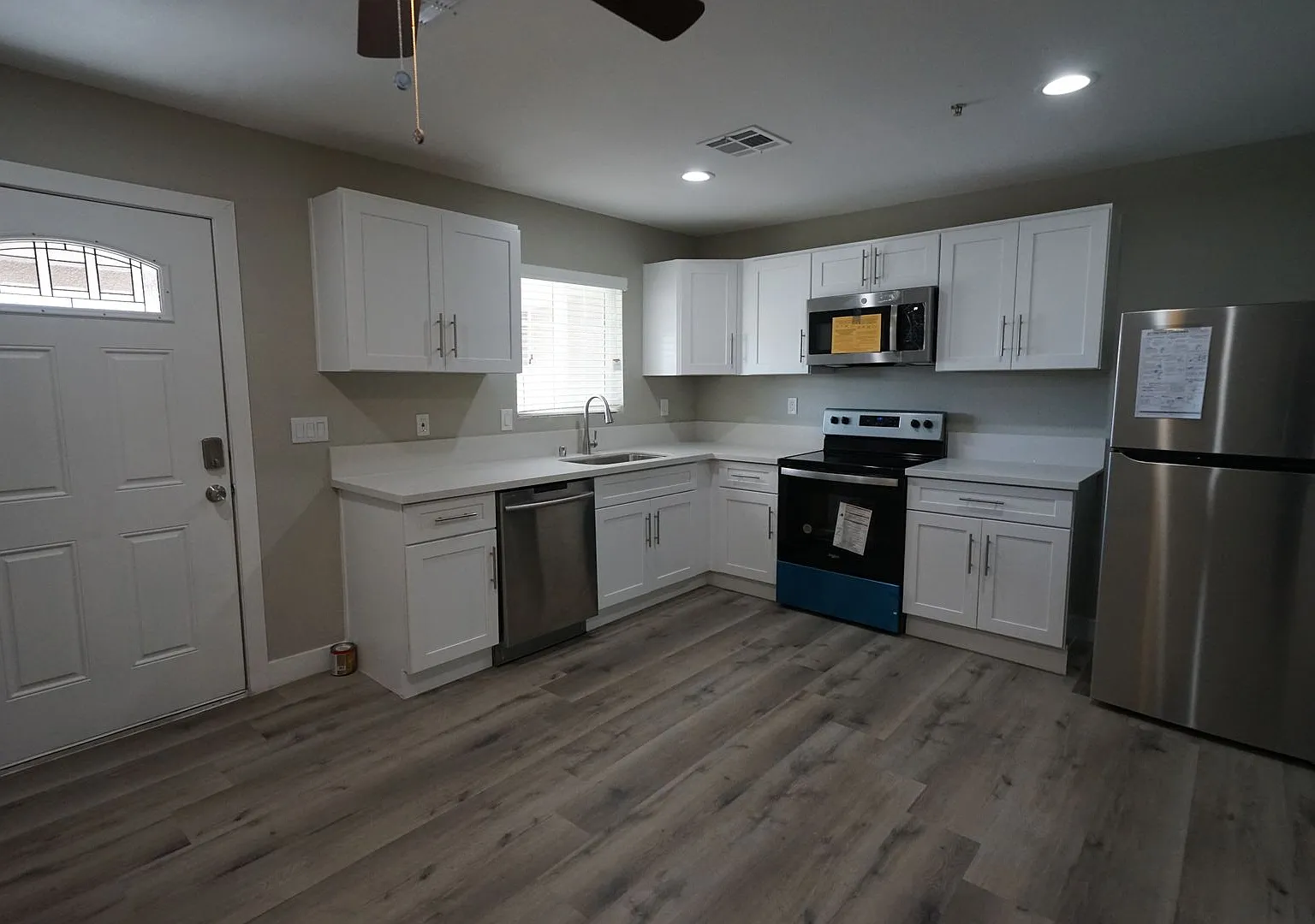 1175 S Mojave Rd — Photo 3