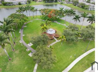 3212 SE 4th Ct, Homestead, FL 33033