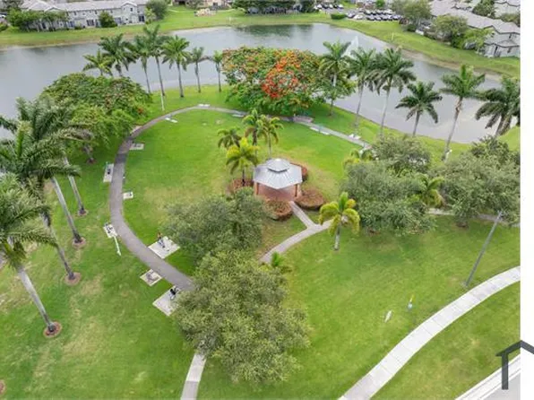 3212 SE 4th Ct, Homestead, FL 33033