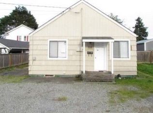 710 4th St SW, Puyallup, WA 98371