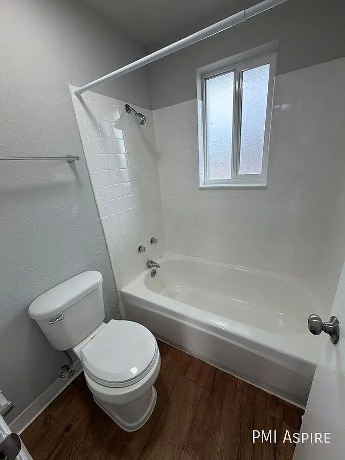 1 bed, 1.0 bath, $725 — Photo 3