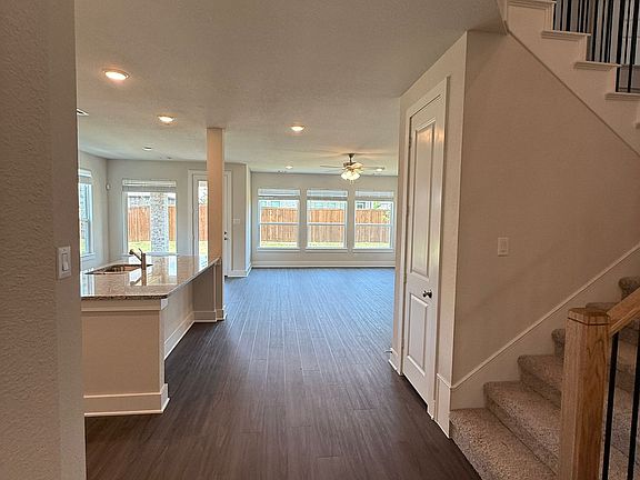 5th image of 65141 Elaine Ct