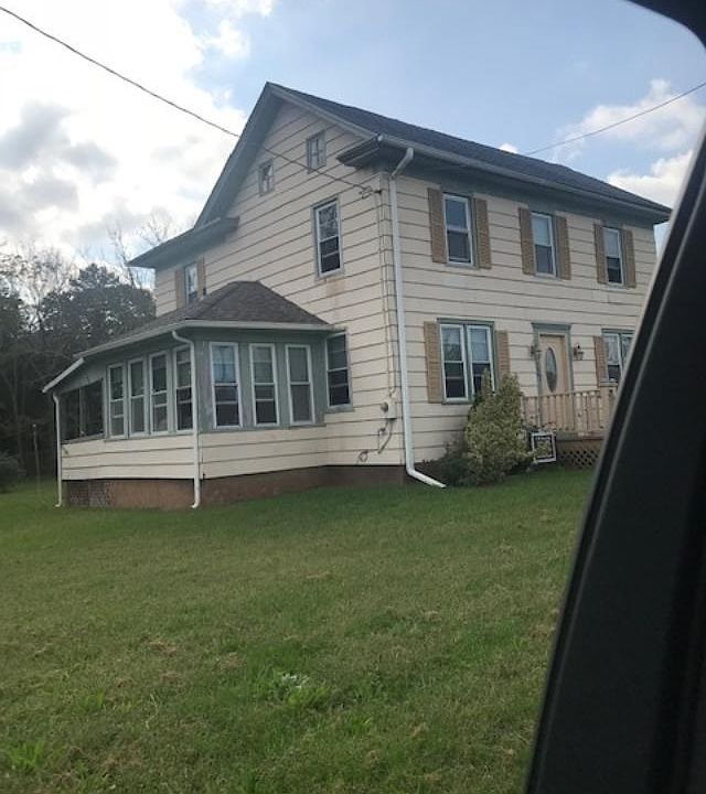 2nd image of 127 S Main St