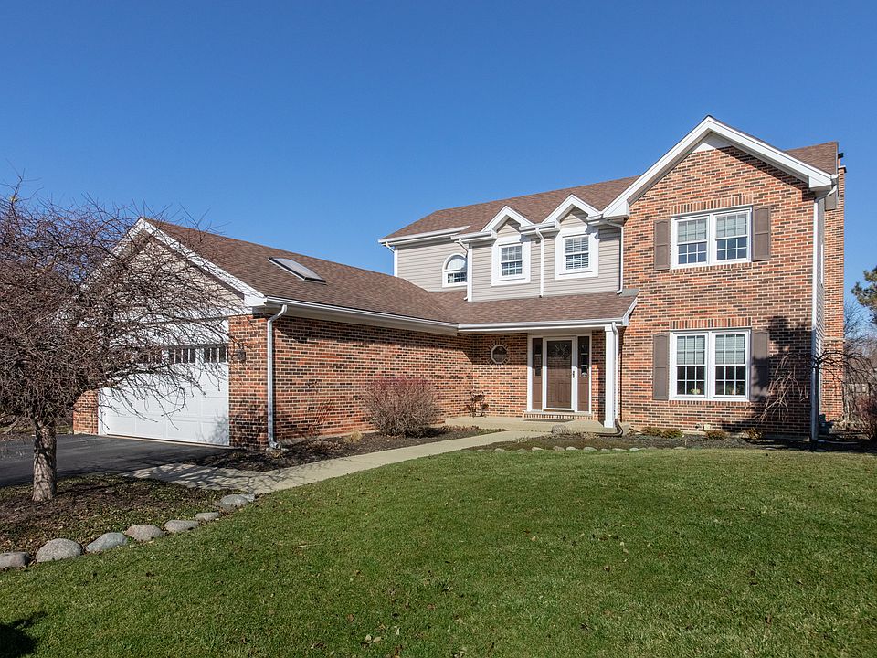 1st image of 282 Waterford Dr