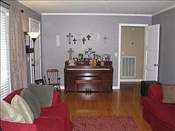 4th image of 3244 Knobview Dr