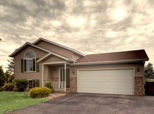 9885 Siberian Dr, Weston, WI 54476