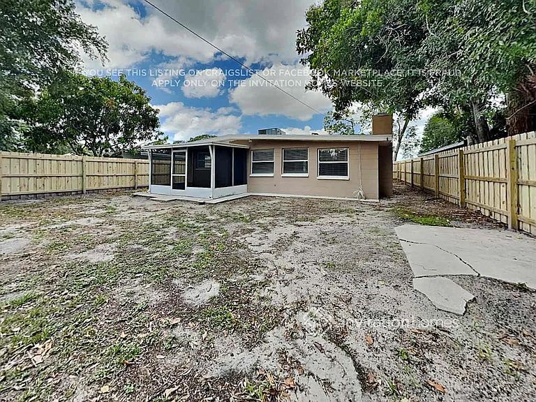 15149 Harding Ave — Photo 18