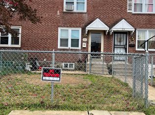 220 Weymouth Rd, Darby, PA 19023