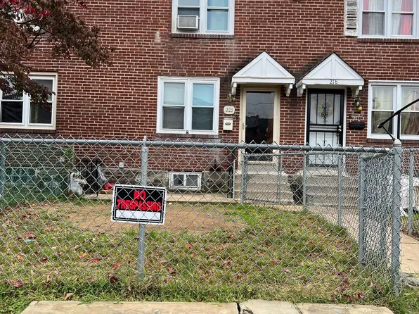 220 Weymouth Rd, Darby, PA 19023