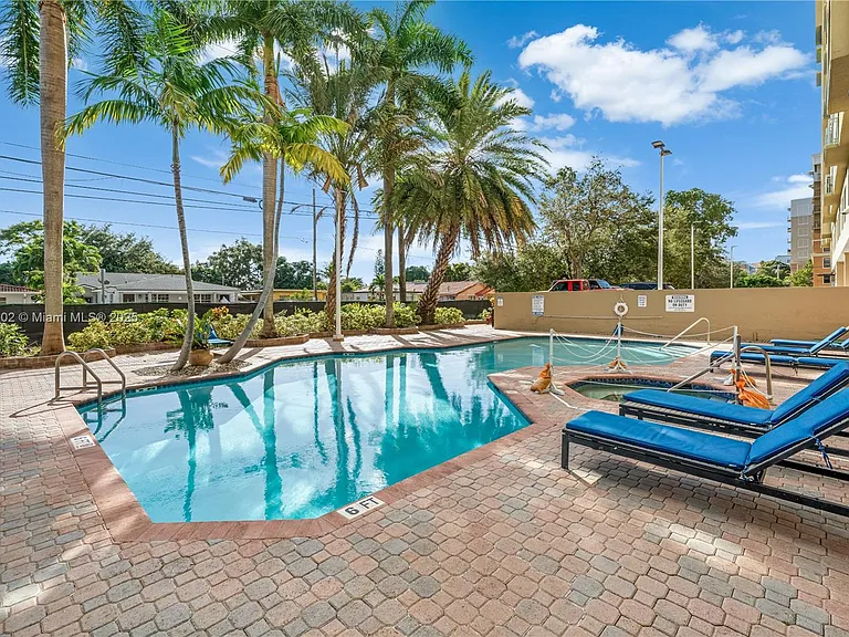 3500 Coral Way #1207 — Photo 13