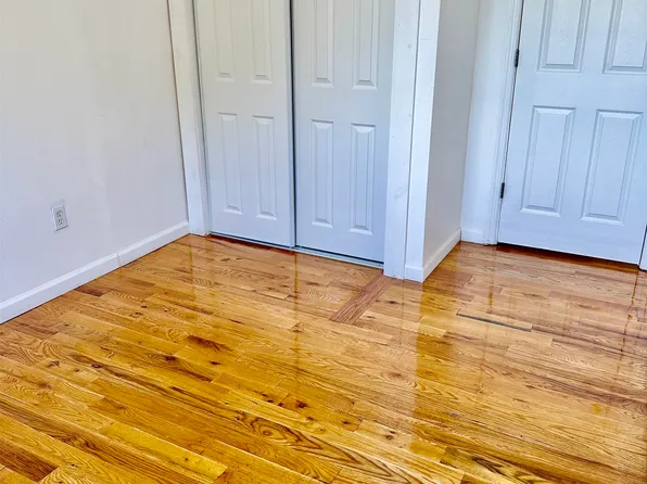 245 Duncan Avenue image 8 of 18