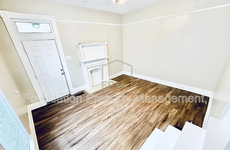 2106 Court Ave — Photo 7