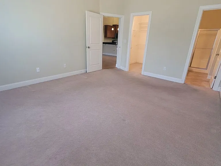 1131 Shellbank Ln — Photo 11