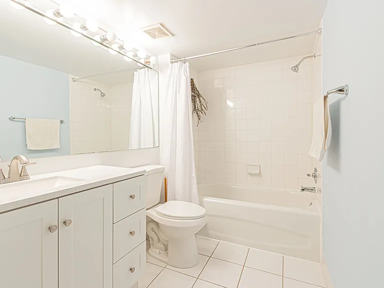 1230 Wildwood Lakes Blvd #202 — Photo 31