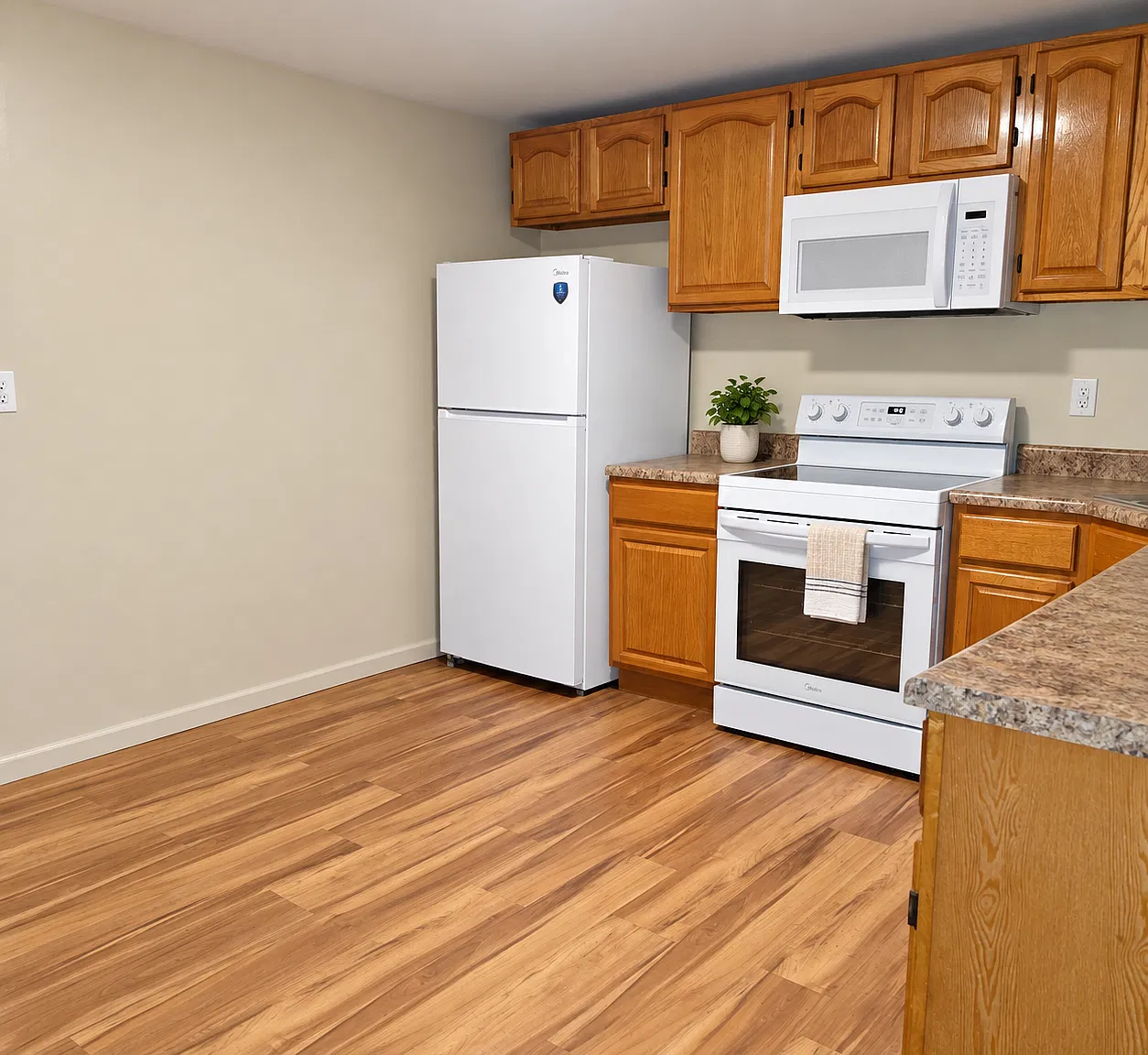 2 bed, $1,035 — Photo 3