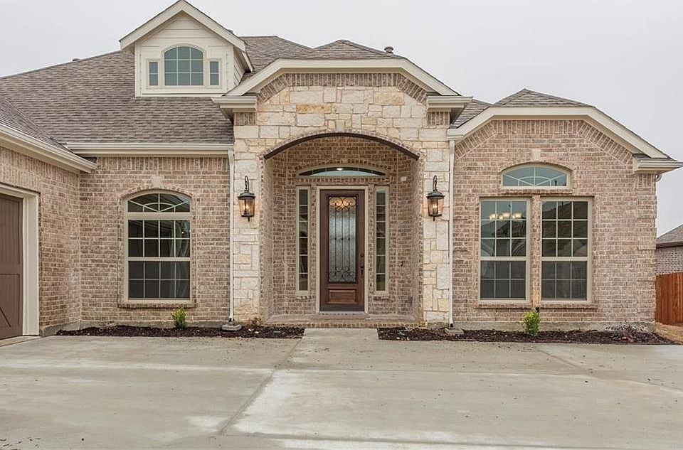 1st image of 7911 Graystone Dr
